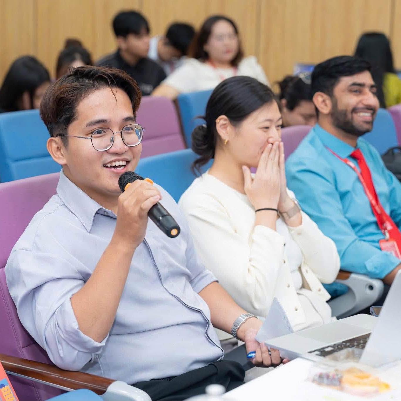 DTA giám khảo SPEAK UP 2026